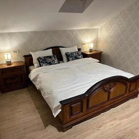 Schei House דירה בראשוב