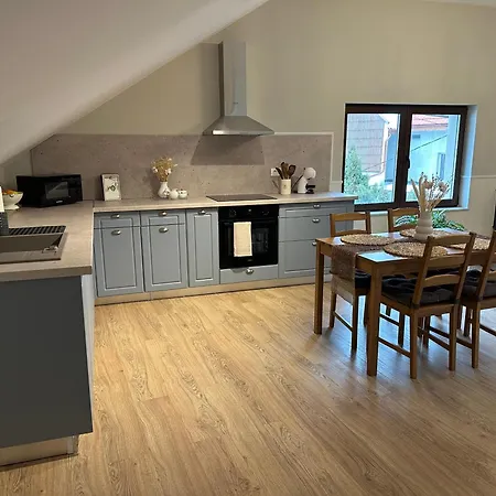 דירה Schei House